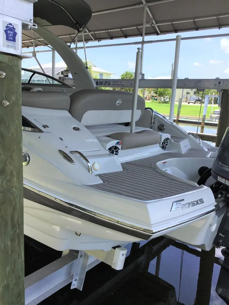 Slide: The Image of Crownline Boats E275XS 2019 - 2