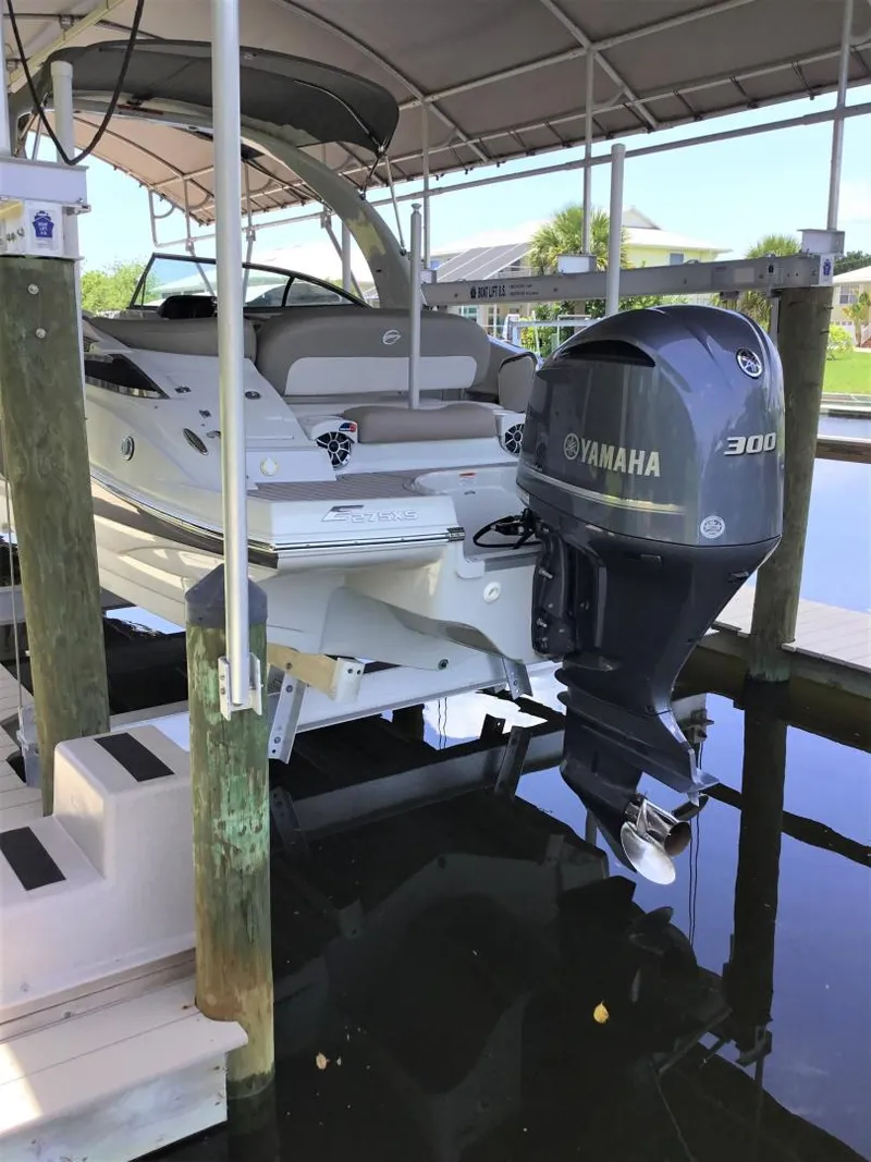 Slide: The Image of Crownline Boats E275XS 2019 - 3