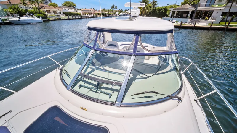 Slide: The Image of Sea Ray 40 Sundancer 2007 - 16