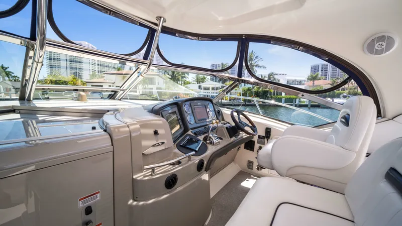 Slide: The Image of Sea Ray 40 Sundancer 2007 - 17