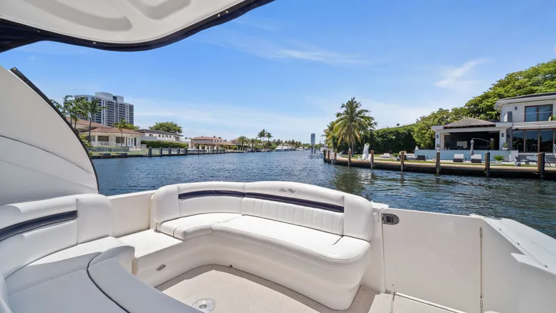Slide: The Image of Sea Ray 40 Sundancer 2007 - 25