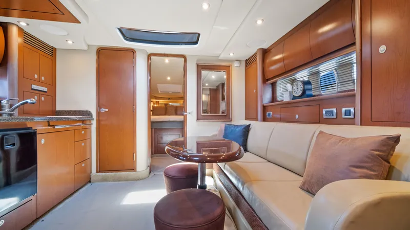 Slide: The Image of Sea Ray 40 Sundancer 2007 - 32