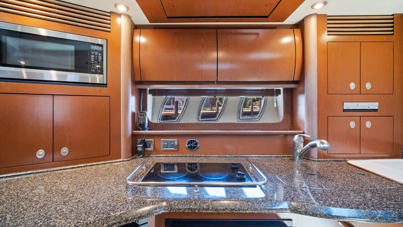 Slide: The Image of Sea Ray 40 Sundancer 2007 - 36