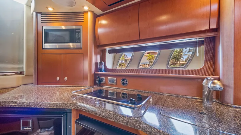 Slide: The Image of Sea Ray 40 Sundancer 2007 - 37