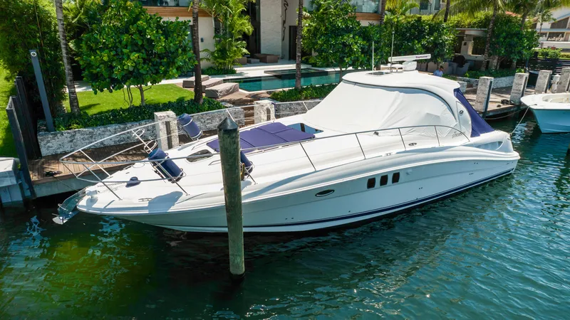 Slide: The Image of Sea Ray 40 Sundancer 2007 - 43
