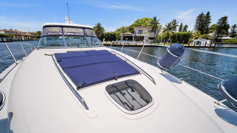 Slide: The Image of Sea Ray 40 Sundancer 2007 - 9