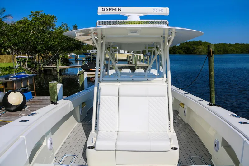 Slide: The Image of SeaVee 390Z 2016 - 4