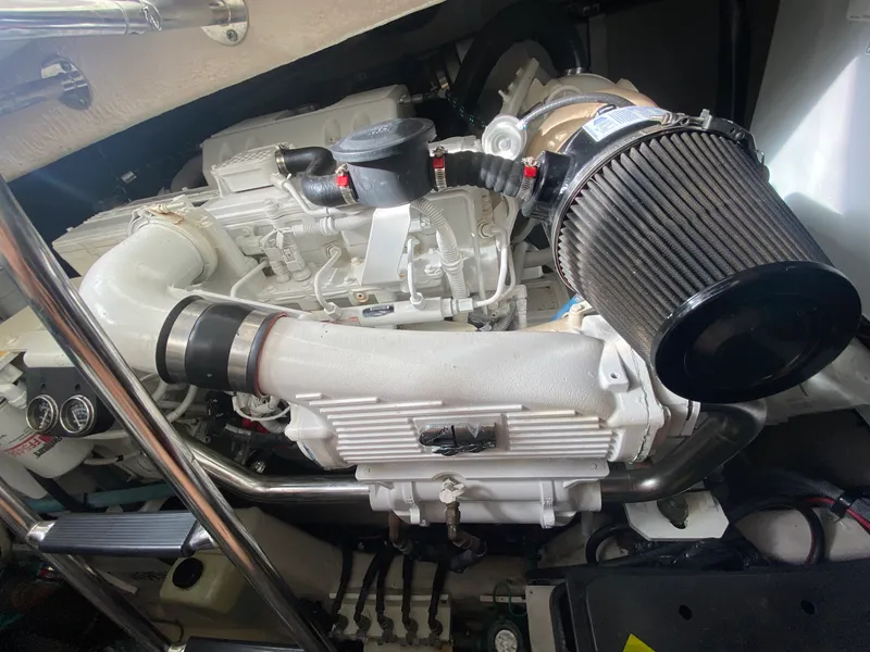 Slide: The Image of Sea Ray 48 Sundancer 2008 - 11