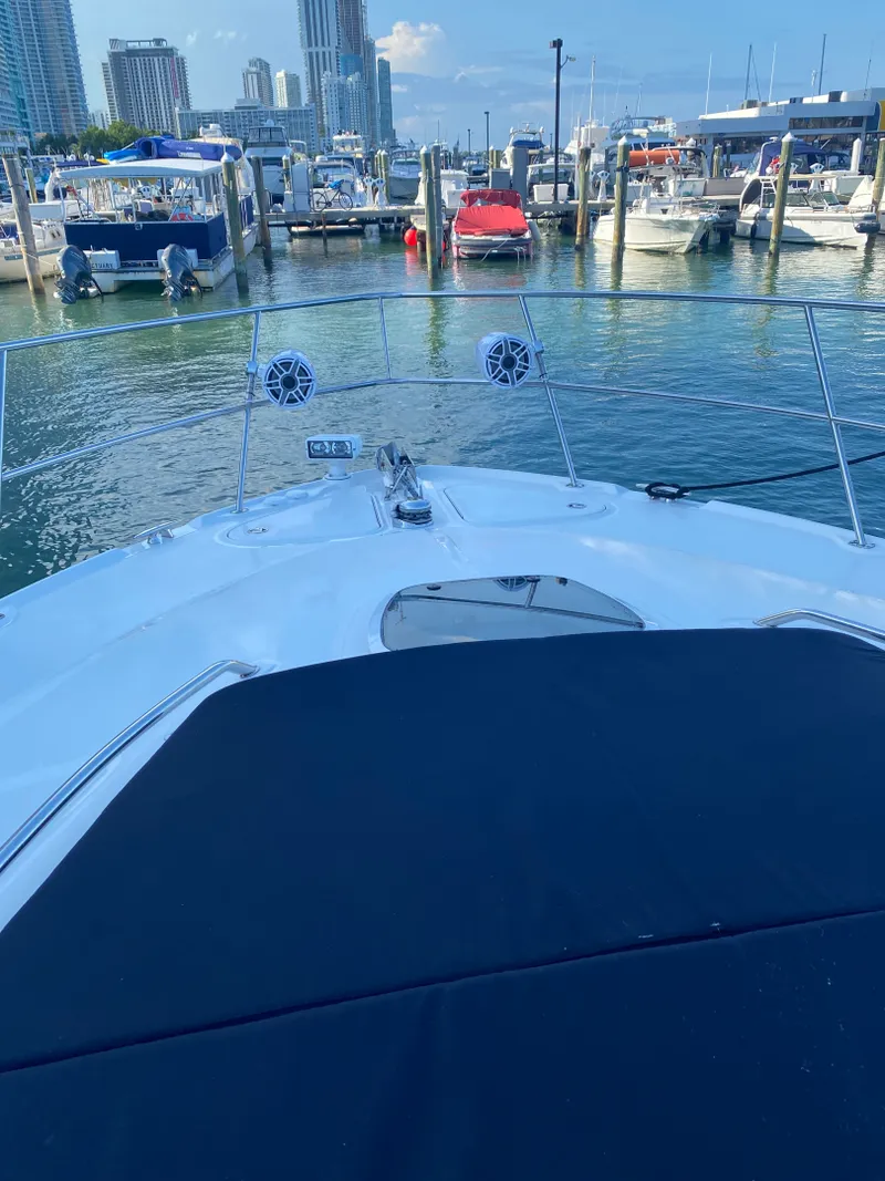 Slide: The Image of Sea Ray 48 Sundancer 2008 - 2