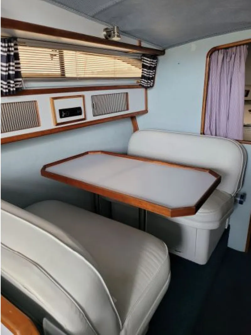 Slide: The Image of Sea Ray 340 Express Cruiser 1988 - 14