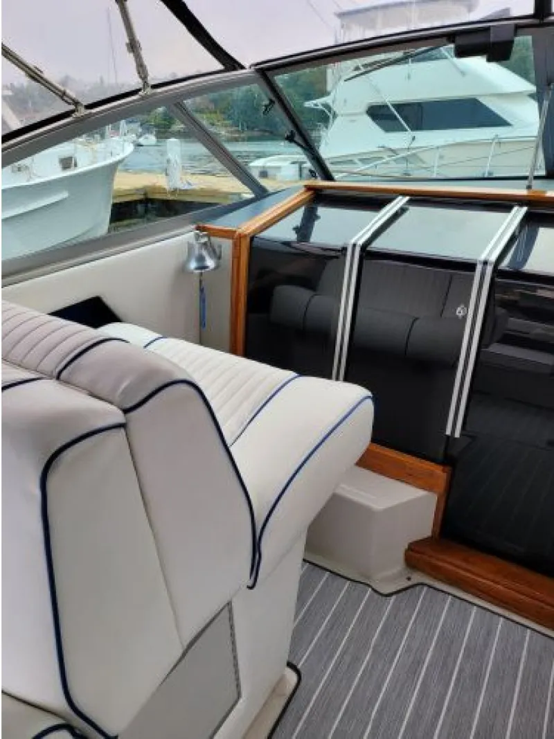 Slide: The Image of Sea Ray 340 Express Cruiser 1988 - 8
