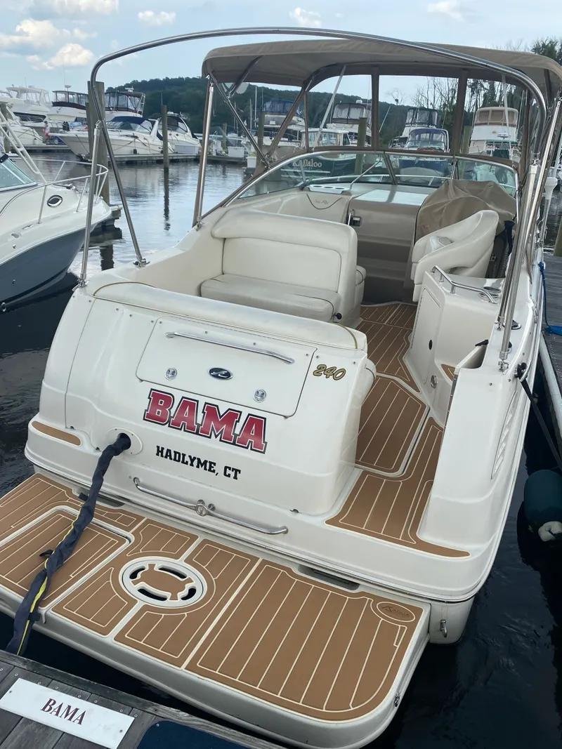 Slide: The Image of Sea Ray 240 Sundancer 2002 - 7