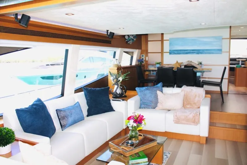 Slide: The Image of Ferretti 780 2007 - 14