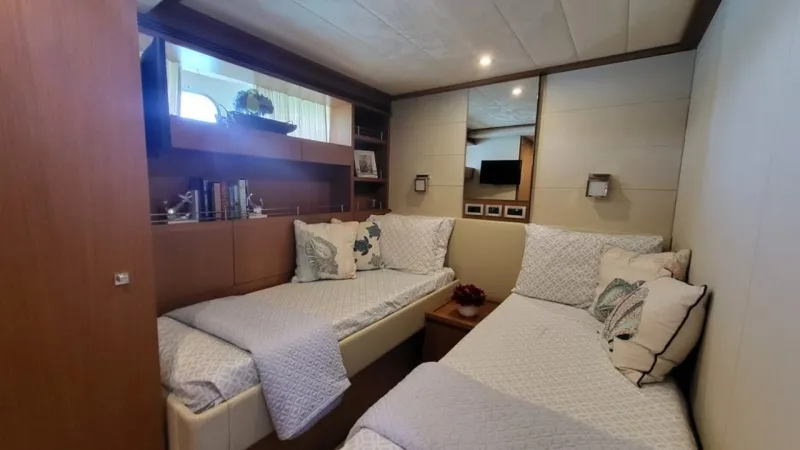 Slide: The Image of Ferretti 780 2007 - 29