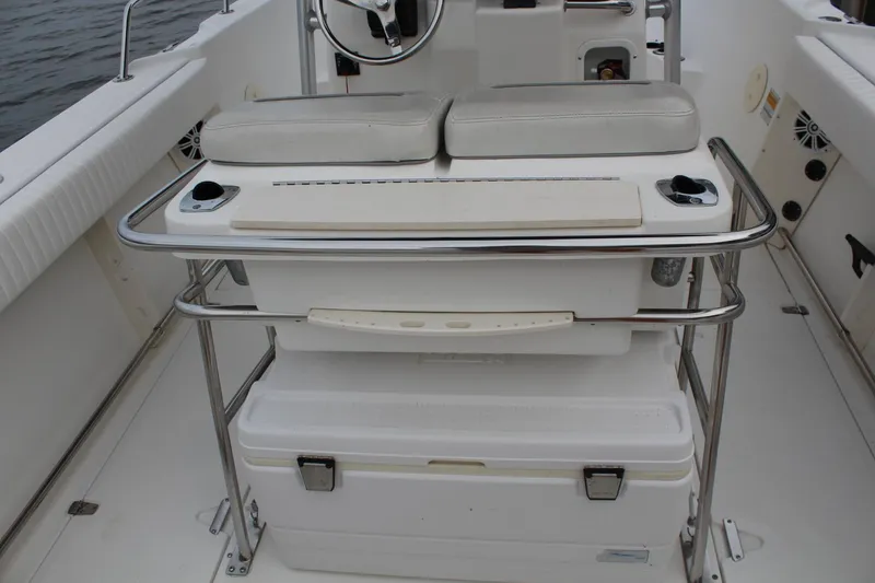 Slide: The Image of Boston Whaler 23 Outrage 1999 - 7