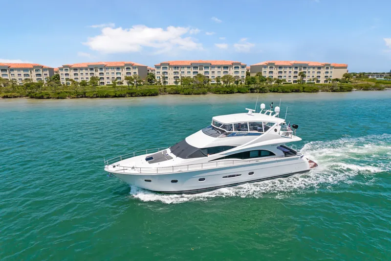 The Image of Marquis 65 Pilothouse 2006 - 0