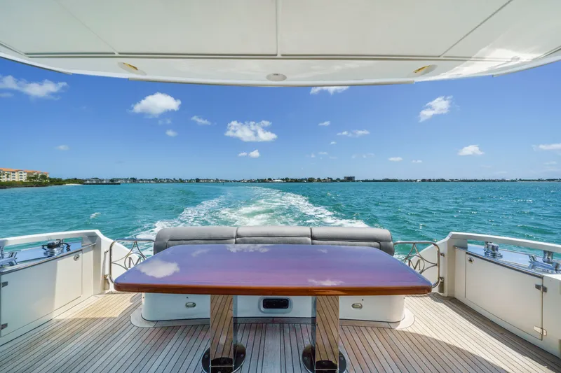 Slide: The Image of Marquis 65 Pilothouse 2006 - 19