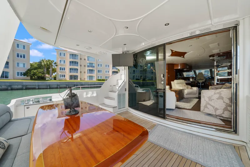Slide: The Image of Marquis 65 Pilothouse 2006 - 20