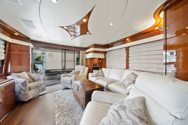 Slide: The Image of Marquis 65 Pilothouse 2006 - 22