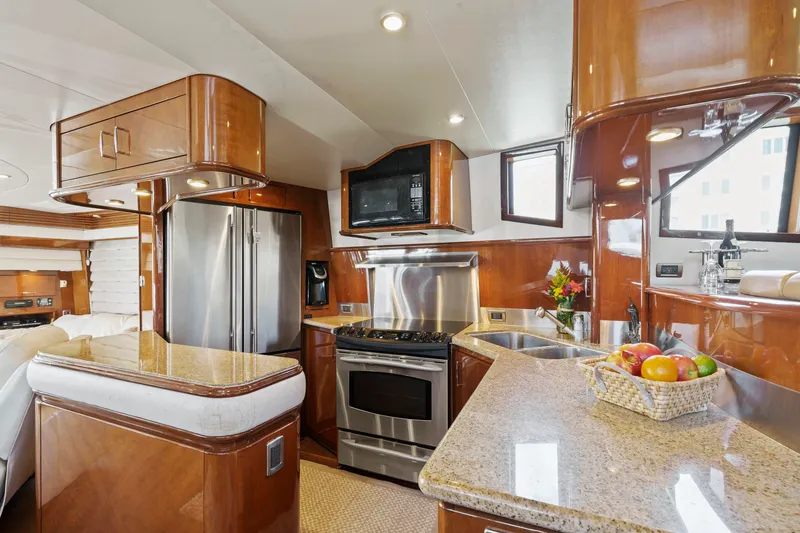 Slide: The Image of Marquis 65 Pilothouse 2006 - 24