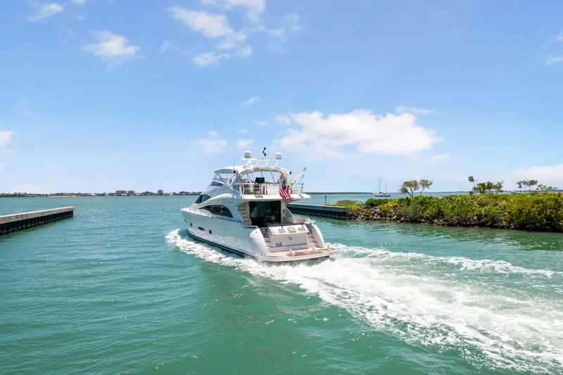 Slide: The Image of Marquis 65 Pilothouse 2006 - 8