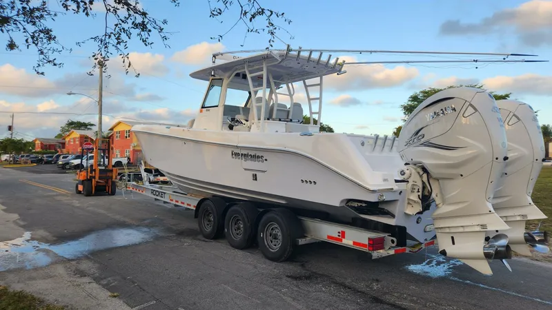 Slide: The Image of Everglades 355 CC 2019 - 13
