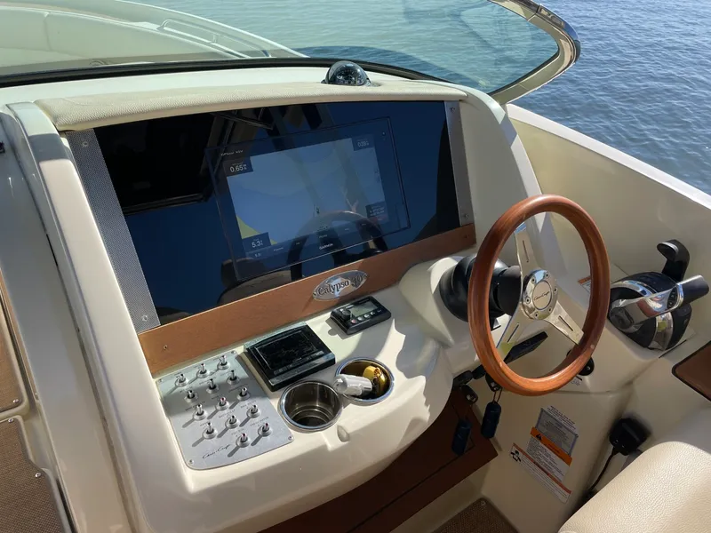 Slide: The Image of Chris-Craft 30 Calypso 2018 - 3