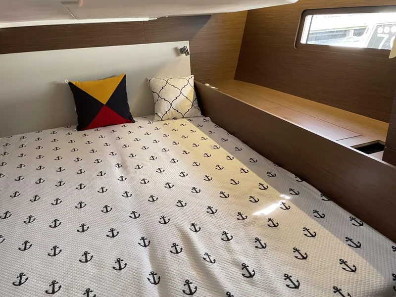 Slide: The Image of Beneteau OCEANIS 51.1 2024 - 13