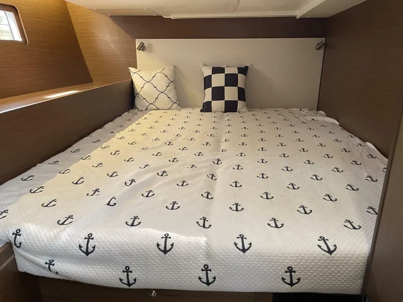 Slide: The Image of Beneteau OCEANIS 51.1 2024 - 14