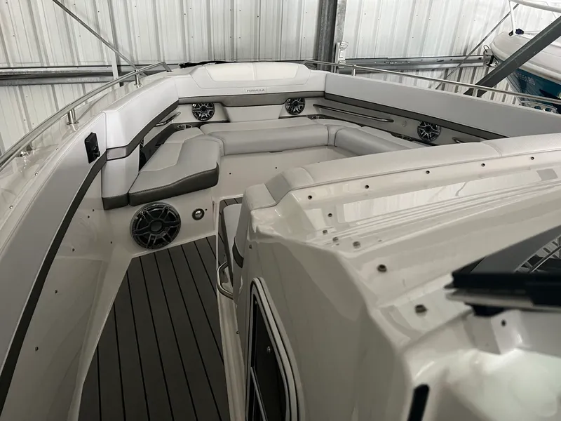 Slide: The Image of Formula 380 Super Sport Crossover OB 2021 - 4