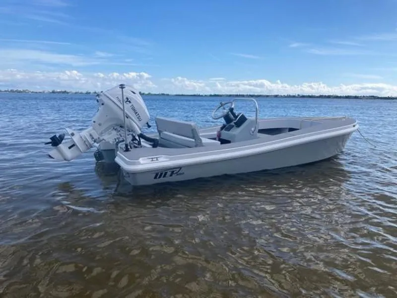 The Image of Ultra Lite Tenders ULT 380 2024 - undefined