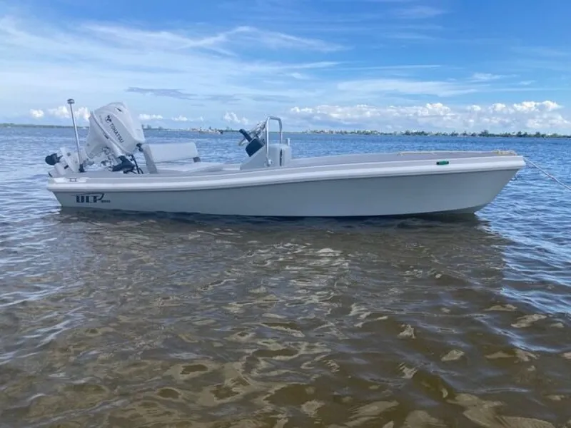 Slide: The Image of Ultra Lite Tenders ULT 380 2024 - 4