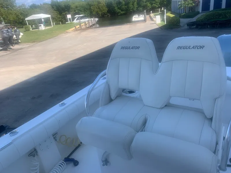 Slide: The Image of Regulator Marine 26 Forwarding Seating 2010 - 13