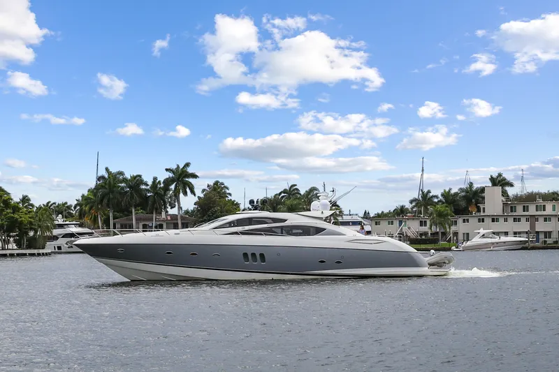 The Image of Sunseeker 82 Predator 2006 - 0