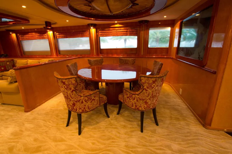 Slide: The Image of President 100 Motor Yacht 2002 - 10