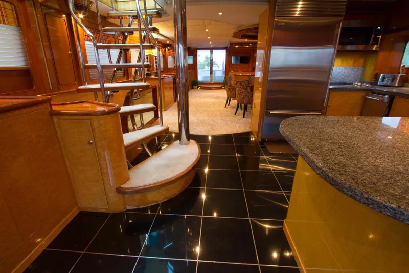 Slide: The Image of President 100 Motor Yacht 2002 - 11