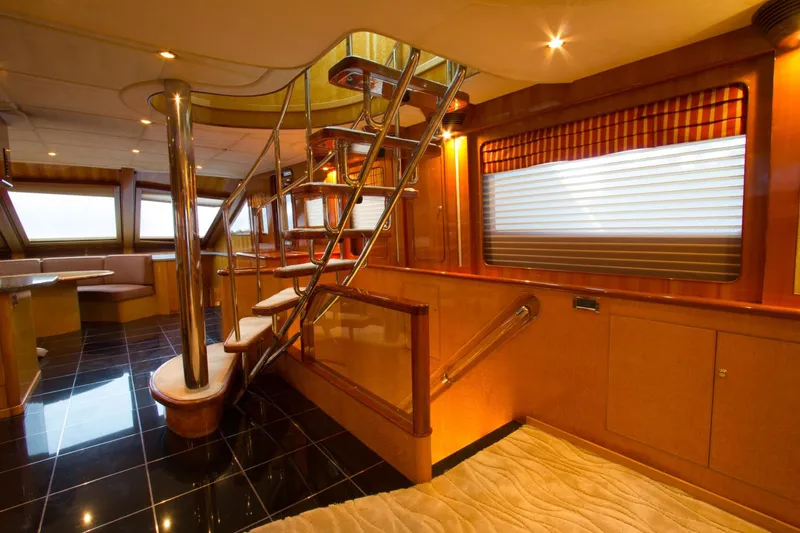Slide: The Image of President 100 Motor Yacht 2002 - 14