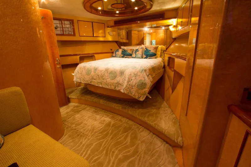 Slide: The Image of President 100 Motor Yacht 2002 - 19