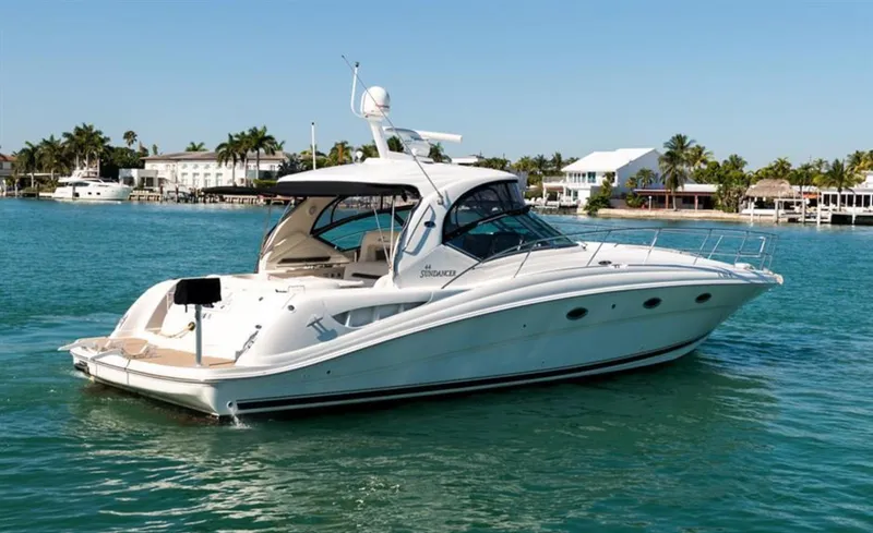 Slide: The Image of Sea Ray 420 Sundancer 2004 - 6