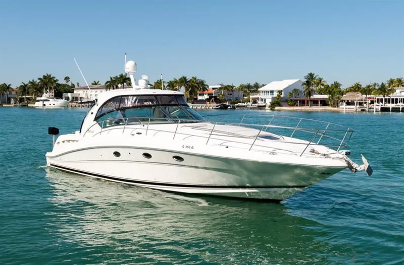 Slide: The Image of Sea Ray 420 Sundancer 2004 - 7