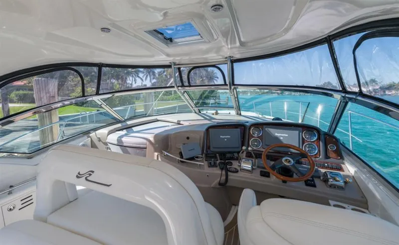 Slide: The Image of Sea Ray 420 Sundancer 2004 - 8