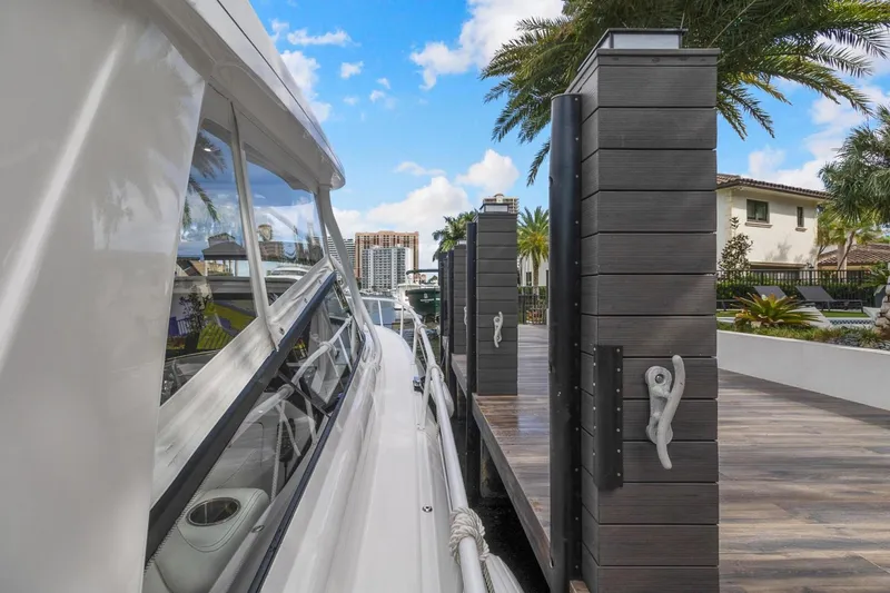 Slide: The Image of Intrepid 438 Evolution 2021 - 10
