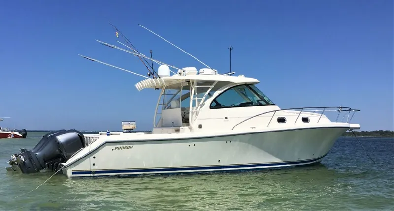 The Image of Pursuit OS 385 Offshore 2013 - 0