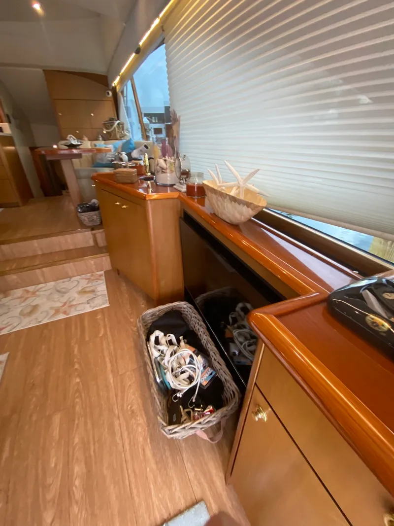 Slide: The Image of Ocean 52 Sportfish 2002 - 10