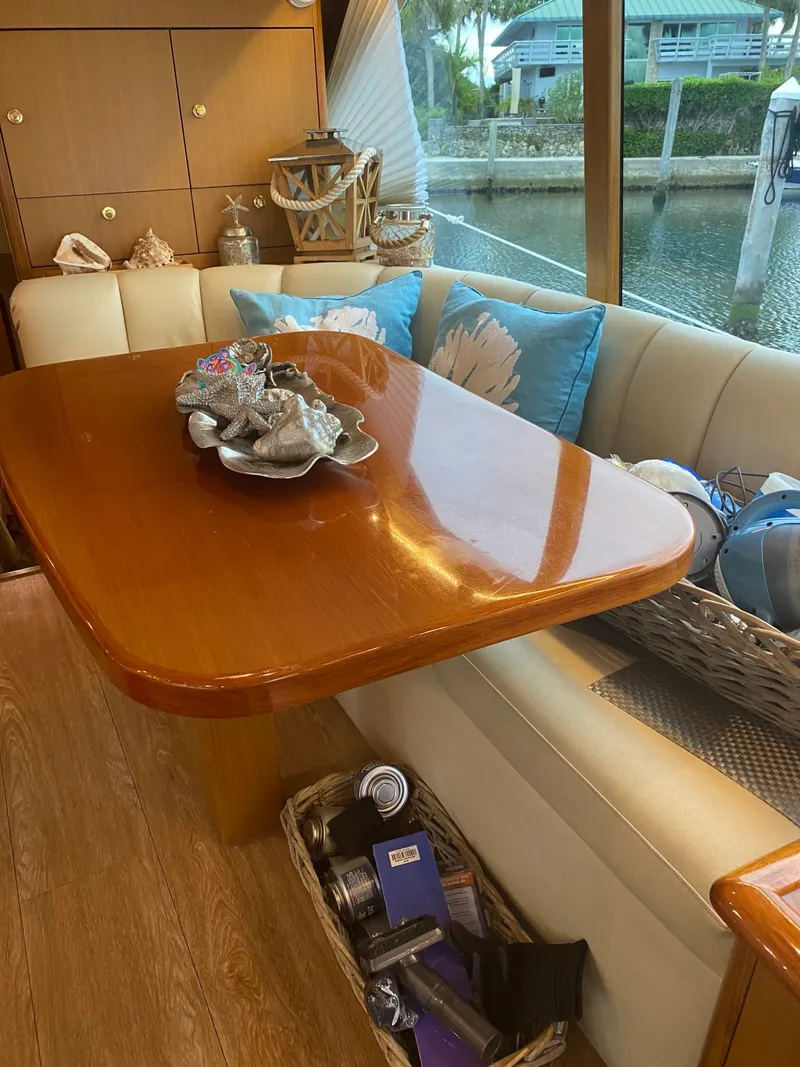 Slide: The Image of Ocean 52 Sportfish 2002 - 17