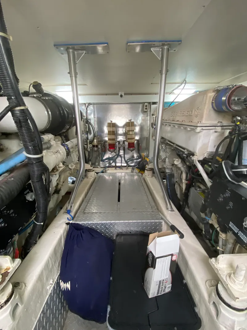 Slide: The Image of Ocean 52 Sportfish 2002 - 26