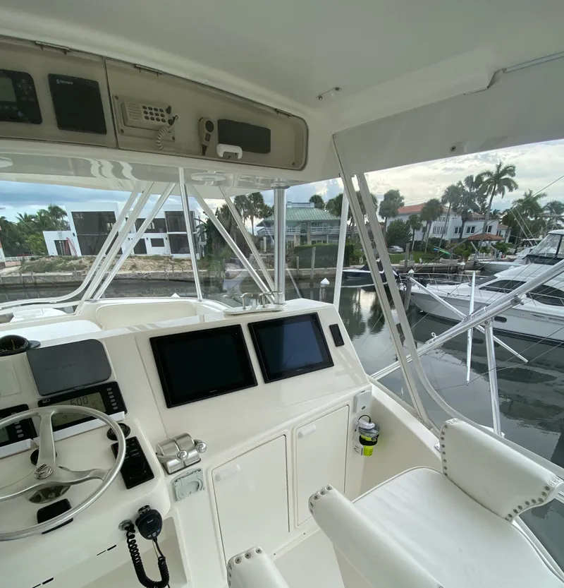 Slide: The Image of Ocean 52 Sportfish 2002 - 4