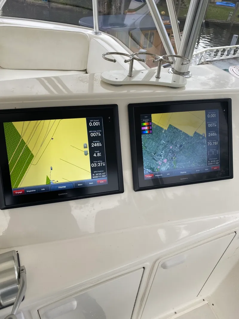 Slide: The Image of Ocean 52 Sportfish 2002 - 7