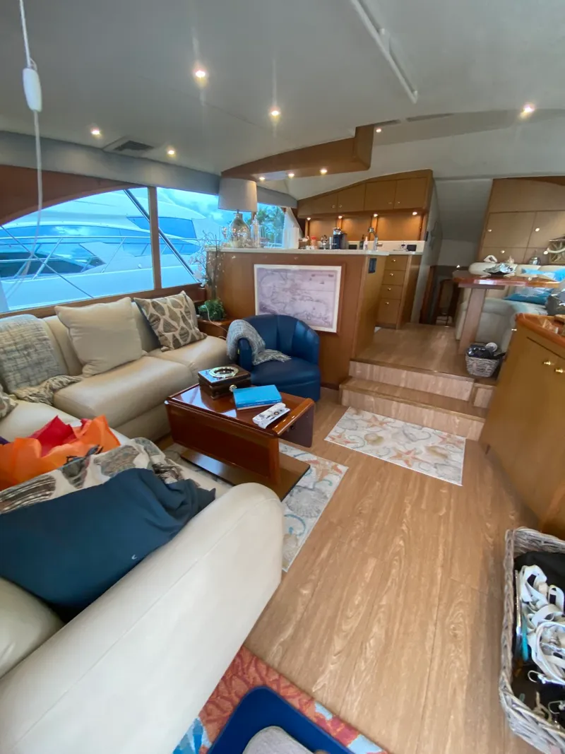 Slide: The Image of Ocean 52 Sportfish 2002 - 8
