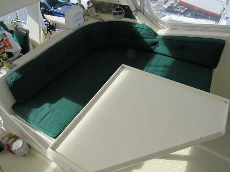 Slide: The Image of Offshore Yachtfisher CPMY 1987 - 15